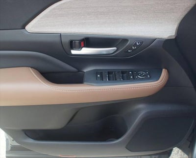 2025 Toyota Grand Highlander Platinum