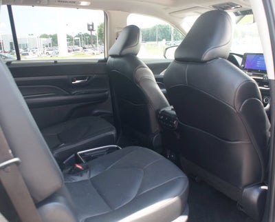 2024 Toyota Grand Highlander Platinum