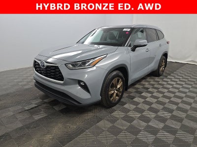 2022 Toyota Highlander Hybrid Bronze Edition