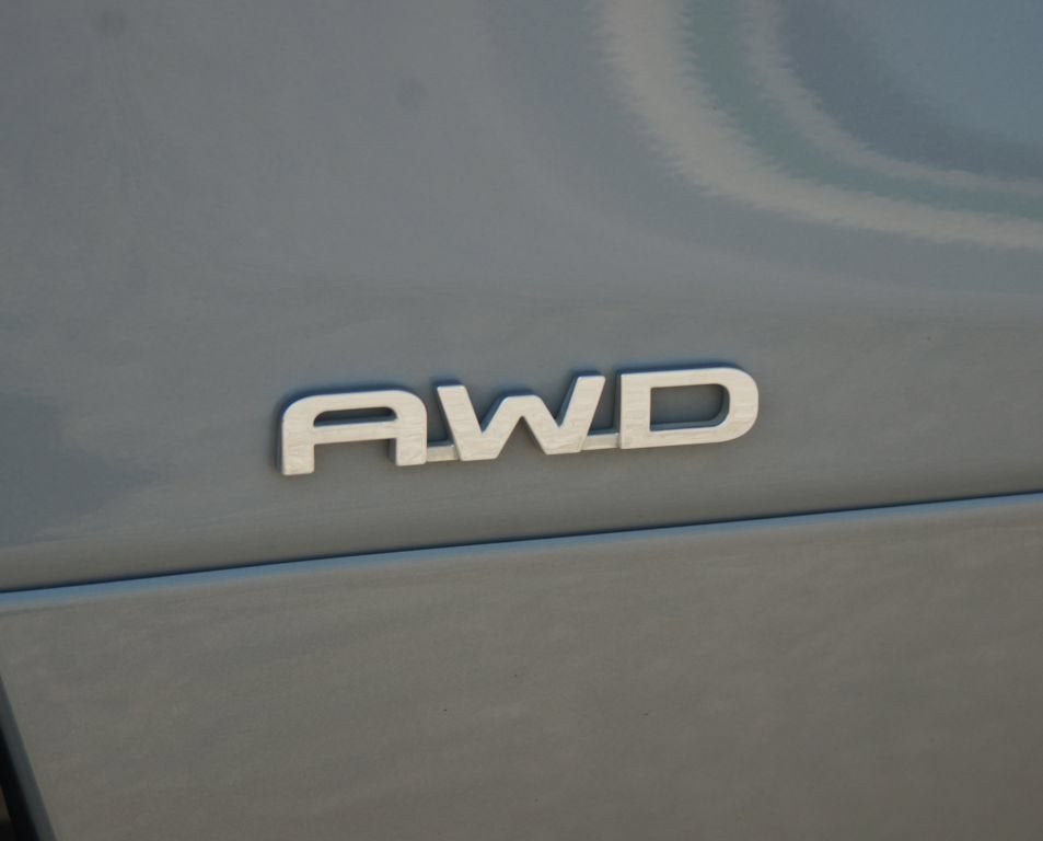 2022 Toyota Highlander Hybrid Bronze Edition