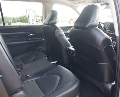 2025 Toyota Grand Highlander Hybrid XLE