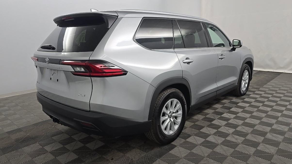 2025 Toyota Grand Highlander Hybrid XLE