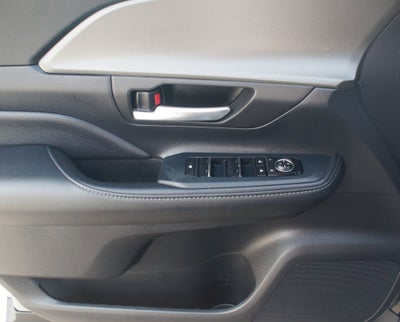 2025 Toyota Grand Highlander Hybrid XLE