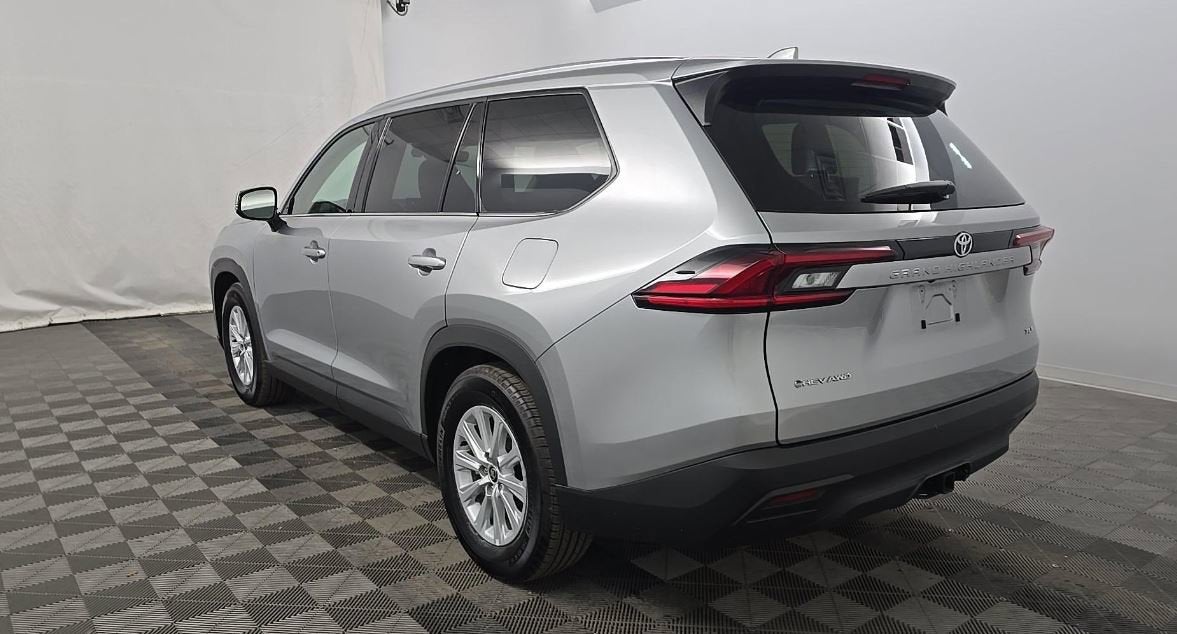 2025 Toyota Grand Highlander Hybrid XLE