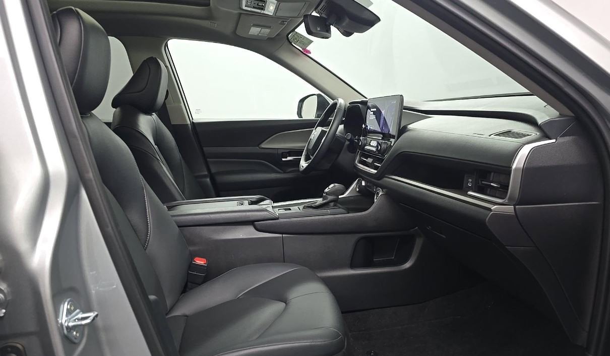 2025 Toyota Grand Highlander Hybrid XLE