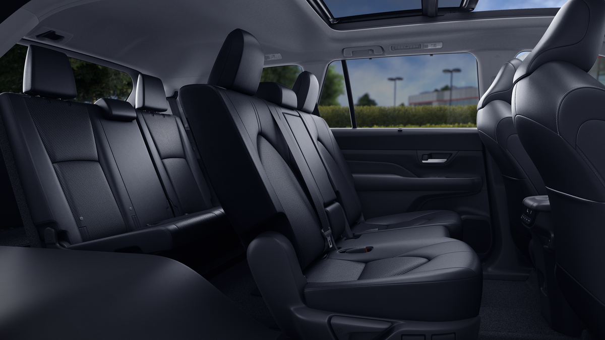 2025 Toyota Grand Highlander Hybrid XLE