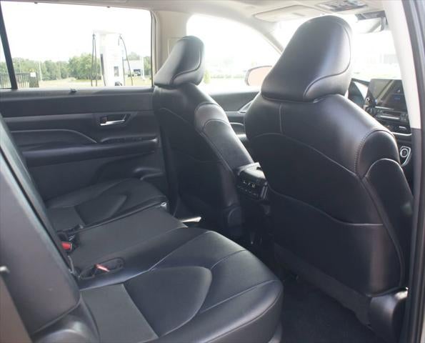 2025 Toyota Grand Highlander Hybrid XLE