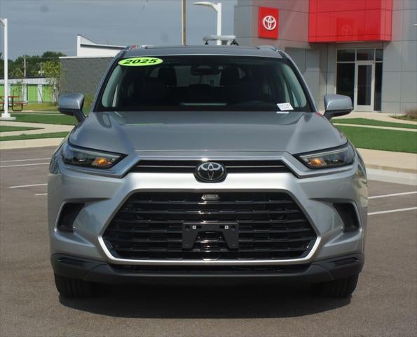2025 Toyota Grand Highlander Hybrid XLE