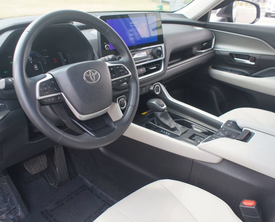 2025 Toyota Grand Highlander Hybrid XLE