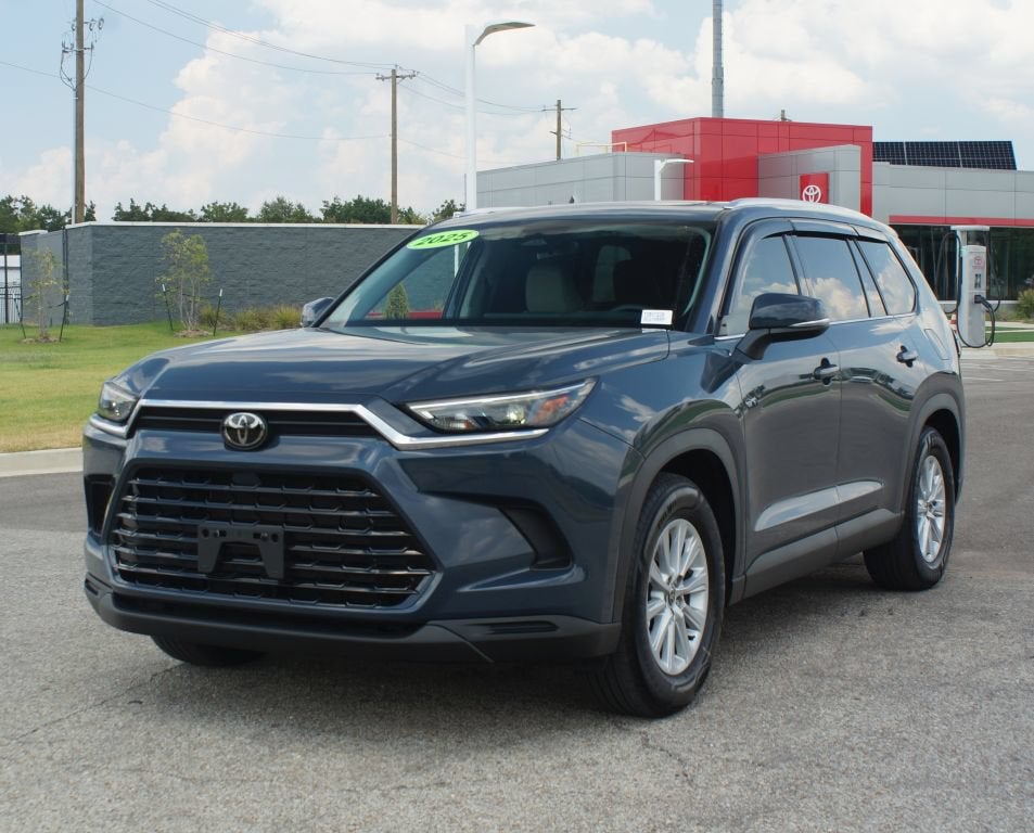 2025 Toyota Grand Highlander Hybrid XLE