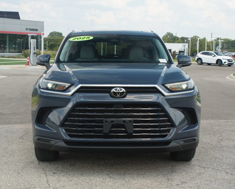 2025 Toyota Grand Highlander Hybrid XLE