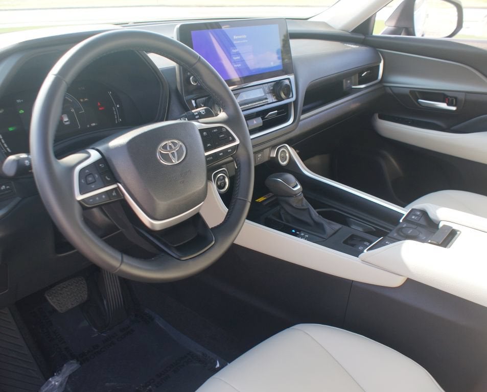 2026 Toyota Grand Highlander Hybrid XLE