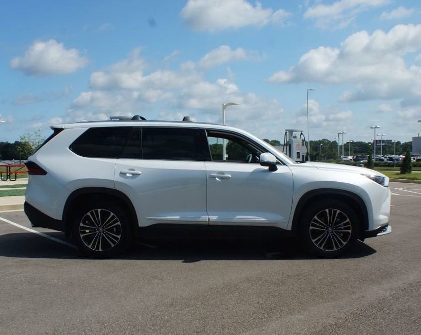 2026 Toyota Grand Highlander Hybrid MAX Platinum