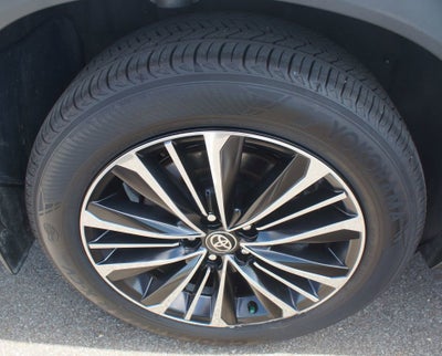 2026 Toyota Grand Highlander Hybrid MAX Platinum