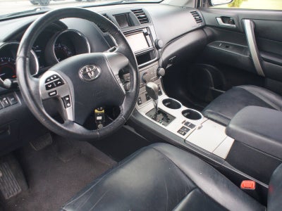 2013 Toyota Highlander Base