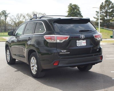 2016 Toyota Highlander LE