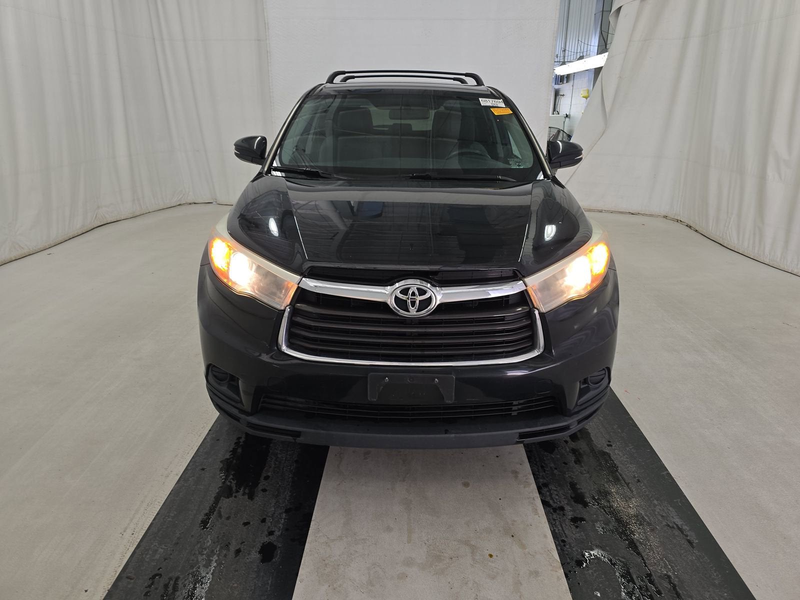 2016 Toyota Highlander LE