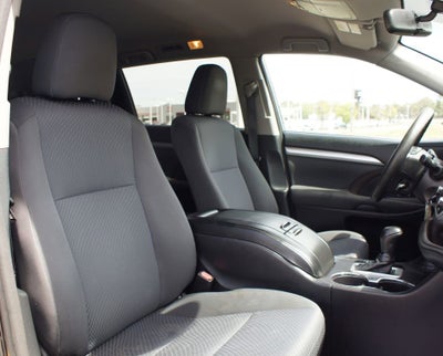 2016 Toyota Highlander LE