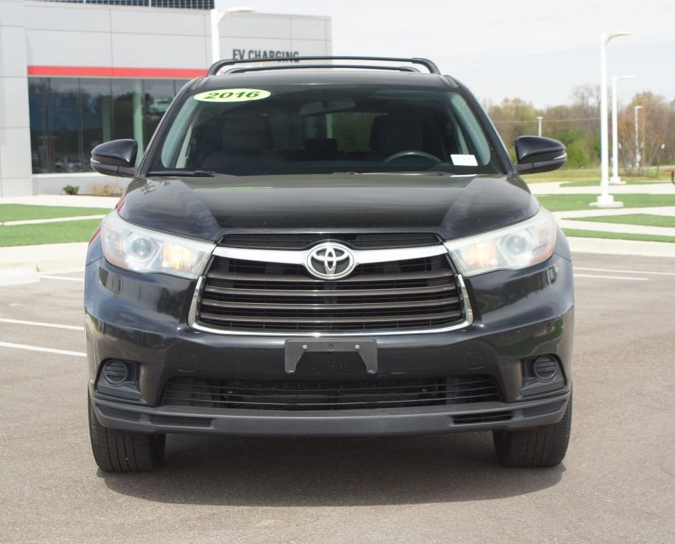 2016 Toyota Highlander LE