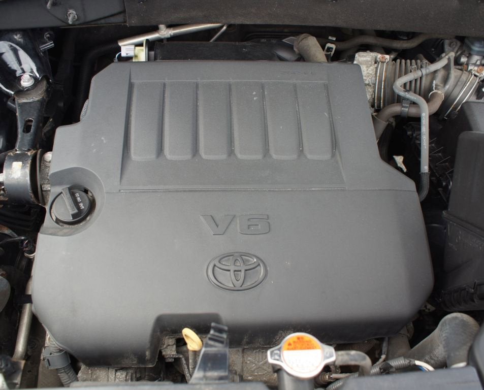 2016 Toyota Highlander LE