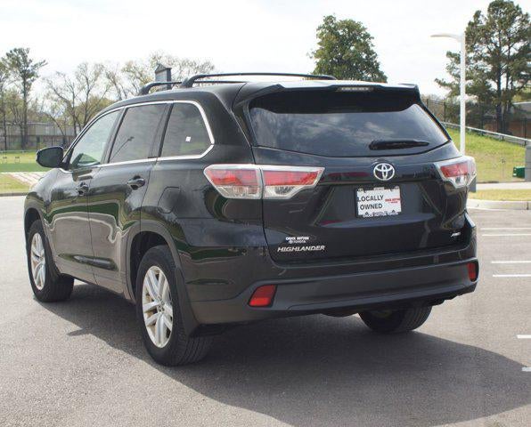 2016 Toyota Highlander LE