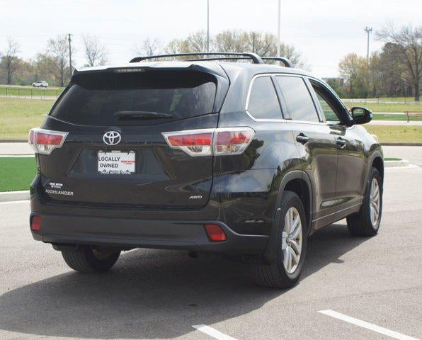 2016 Toyota Highlander LE
