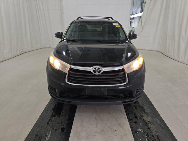 2016 Toyota Highlander LE