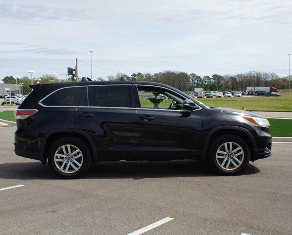 2016 Toyota Highlander LE