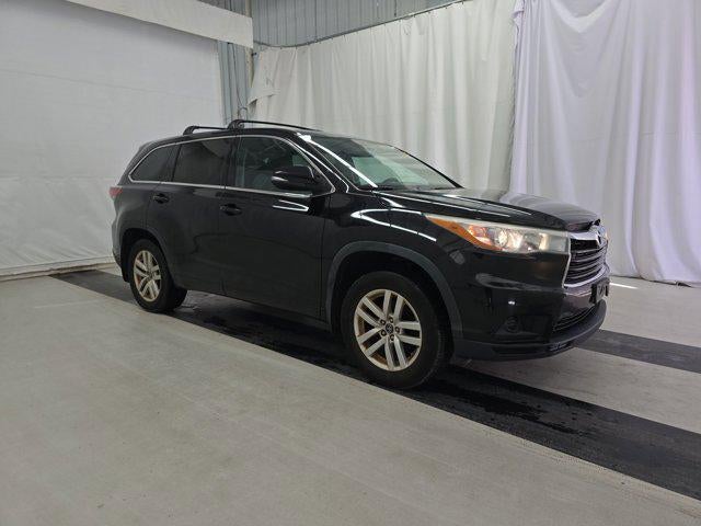 2016 Toyota Highlander LE