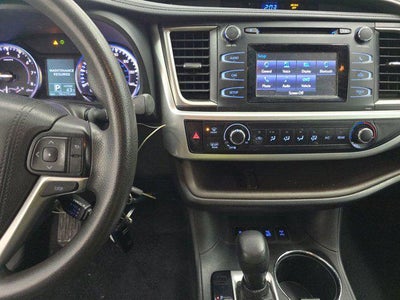 2016 Toyota Highlander LE