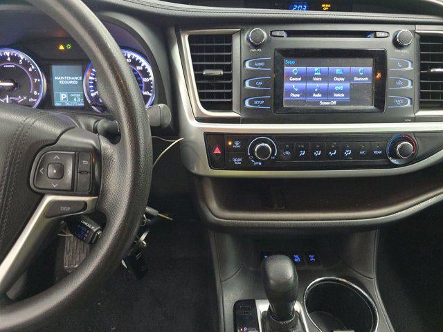 2016 Toyota Highlander LE
