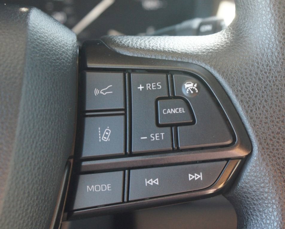 2025 Toyota Sienna LE