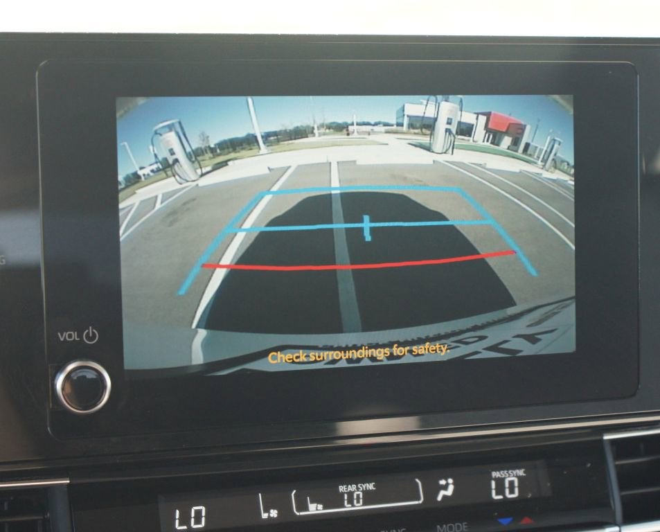 2025 Toyota Sienna LE