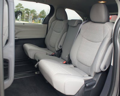 2024 Toyota Sienna LE