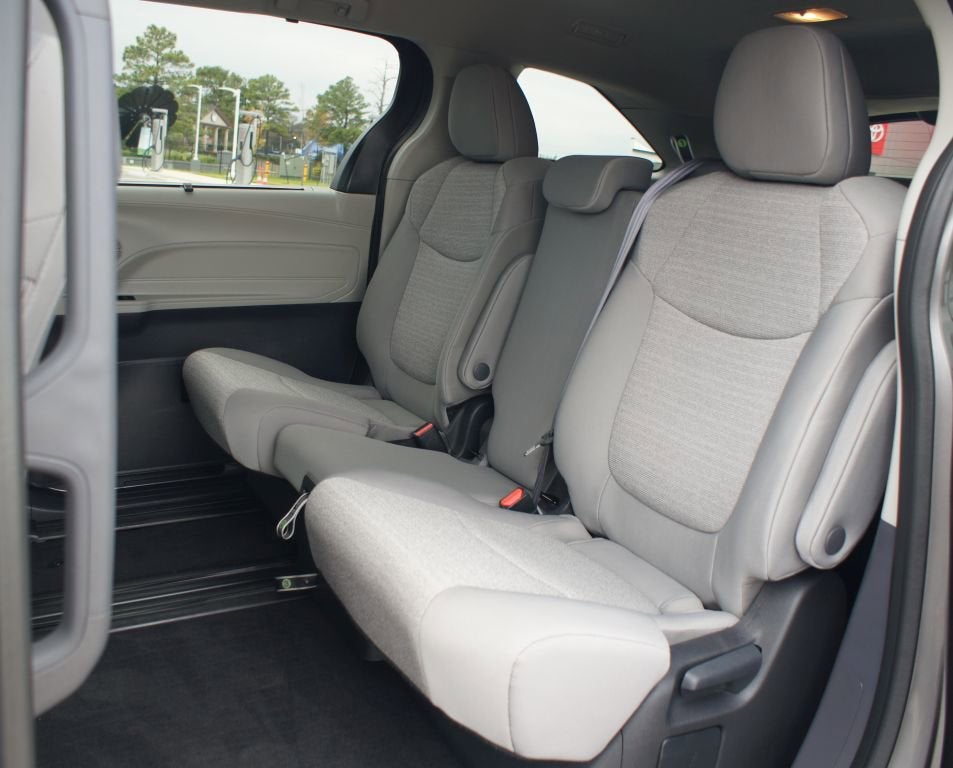 2024 Toyota Sienna LE