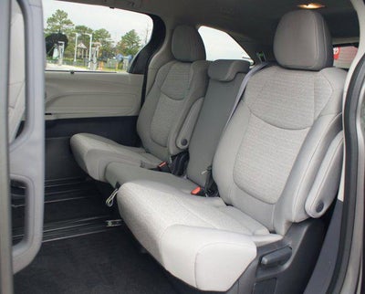 2024 Toyota Sienna LE