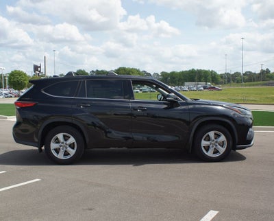 2021 Toyota Highlander LE