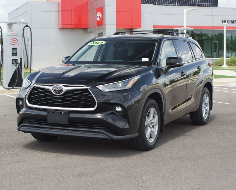 2021 Toyota Highlander LE