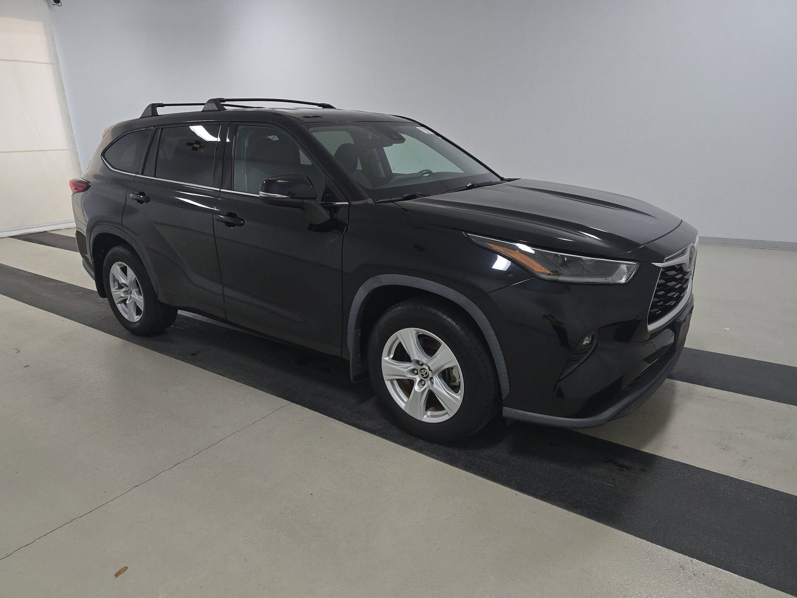 2021 Toyota Highlander LE