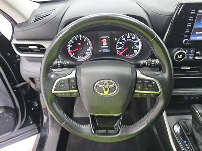 2021 Toyota Highlander LE