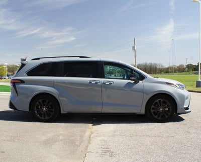 2024 Toyota Sienna XSE