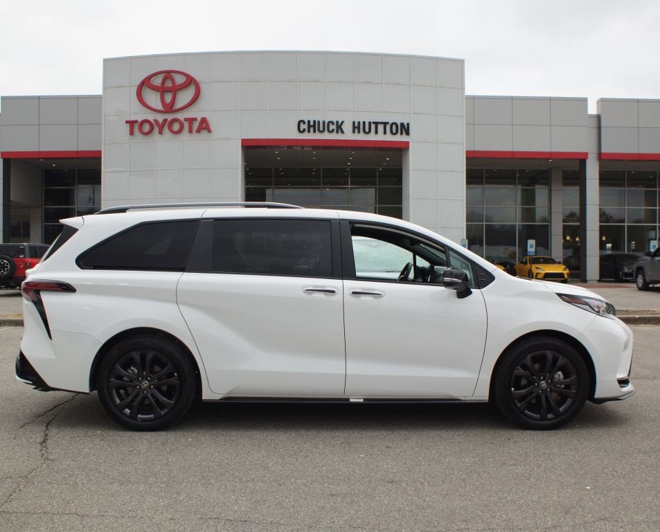 2025 Toyota Sienna XSE