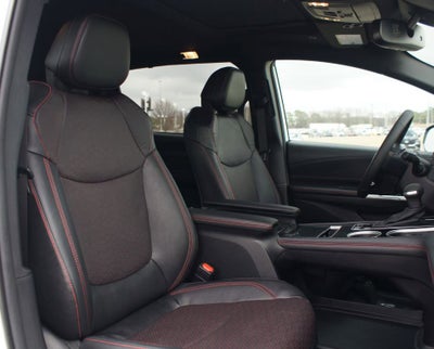 2025 Toyota Sienna XSE