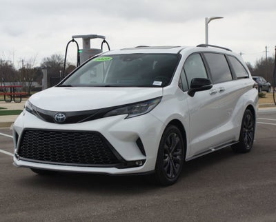 2025 Toyota Sienna XSE
