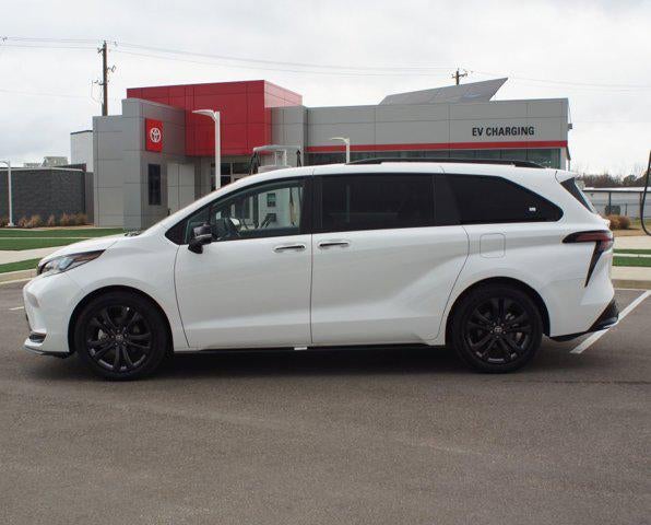 2025 Toyota Sienna XSE