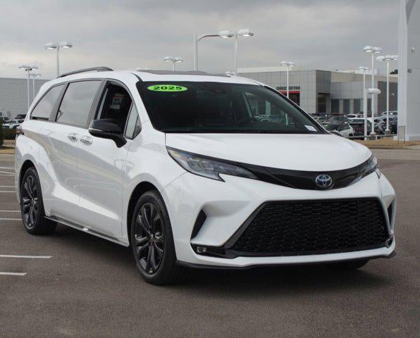 2025 Toyota Sienna XSE