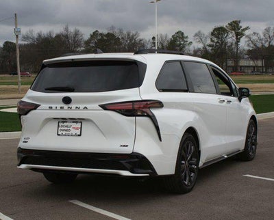 2025 Toyota Sienna XSE