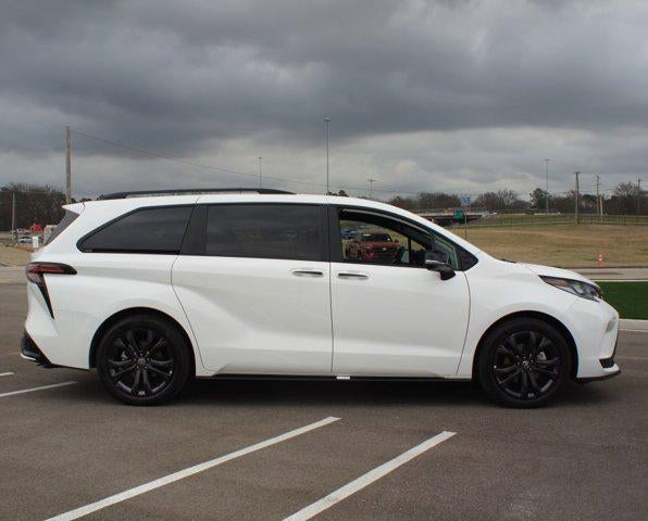 2025 Toyota Sienna XSE