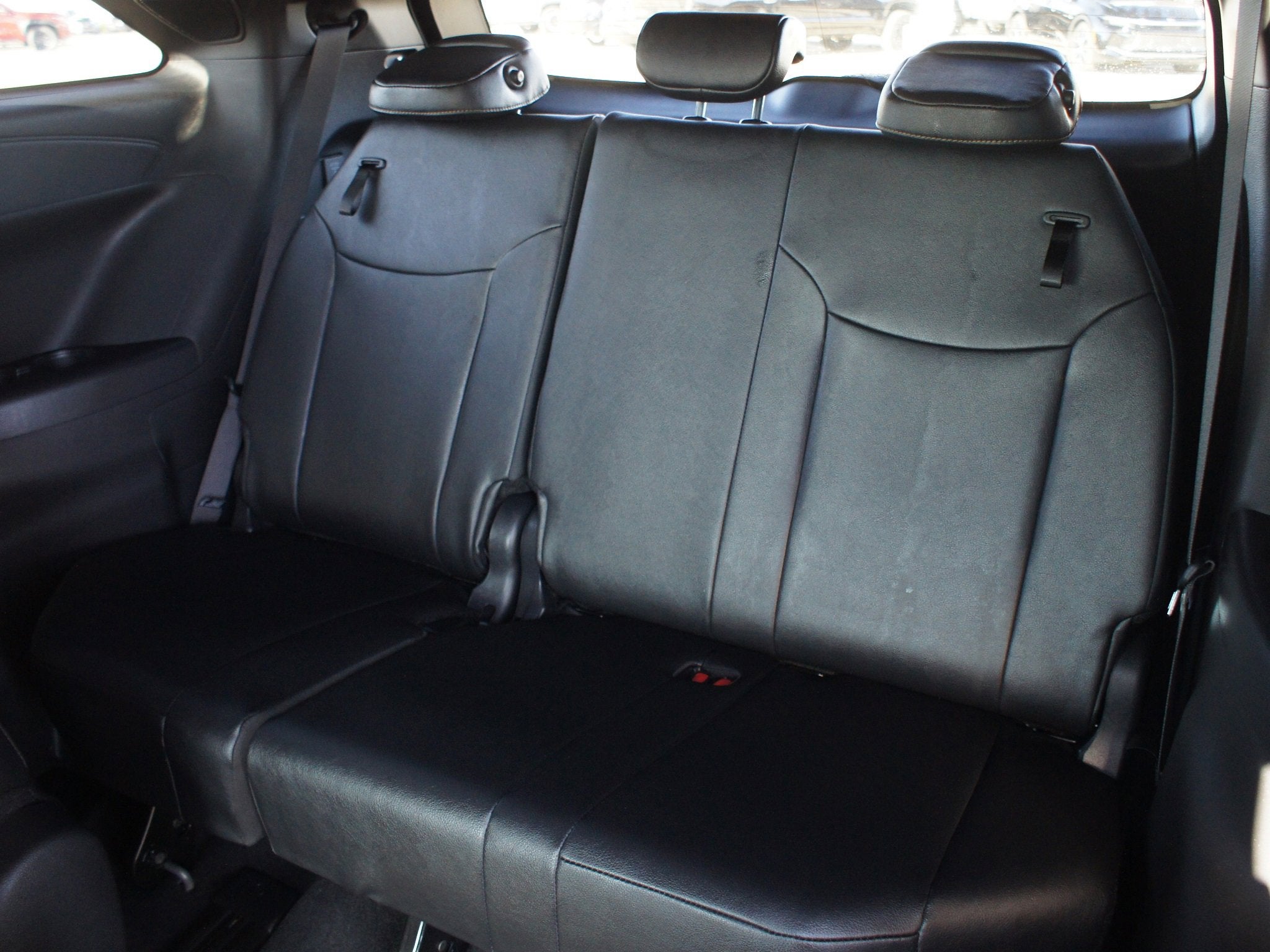 2025 Toyota Sienna Woodland Edition