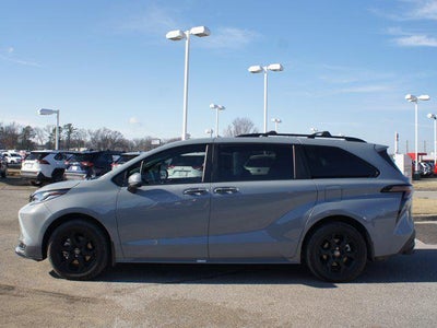 2025 Toyota Sienna Woodland Edition